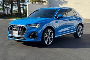 Audi Q3 2020 in Burlingame