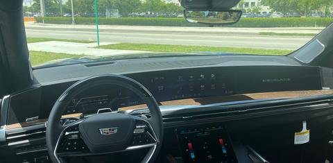 Cadillac Escalade ESV 2025