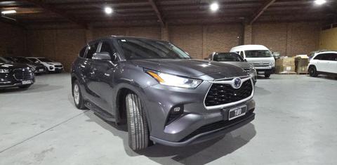 Toyota KLUGER 2023