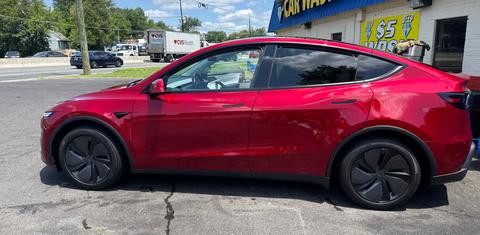 Tesla Model Y 2026