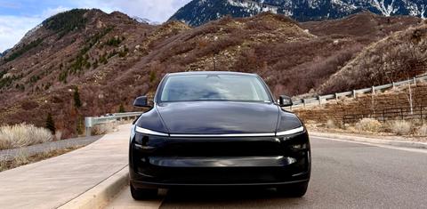 Tesla Model Y 2026