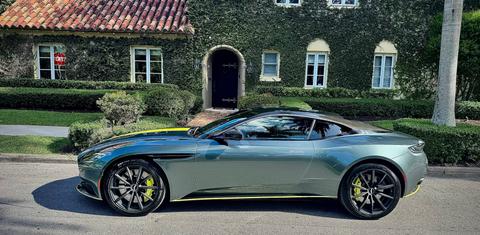 Aston Martin DB11 2019