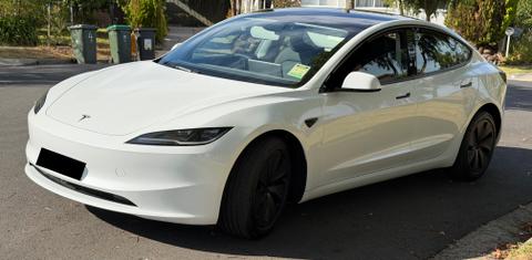 Tesla MODEL 3 2025
