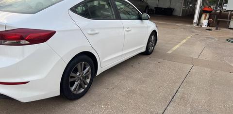 Hyundai Elantra 2017