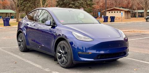 Tesla Model Y 2024