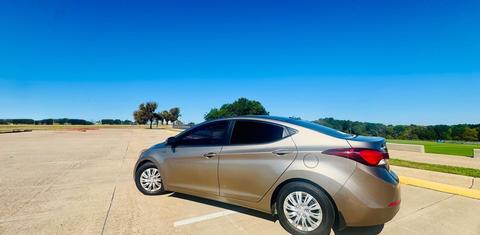 Hyundai Elantra 2016