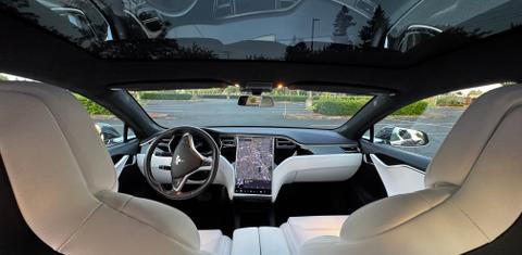 Tesla Model S 2017