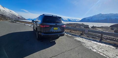 Toyota Sequoia 2024
