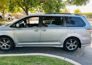 Toyota Sienna car