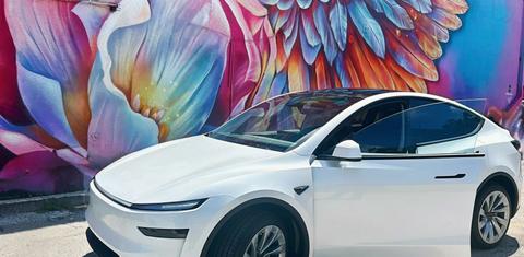 Tesla Model Y 2026