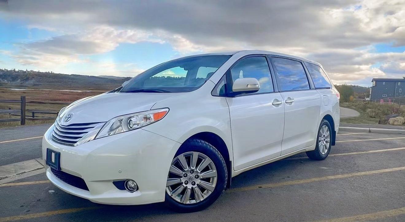 Toyota Sienna 2014 à 