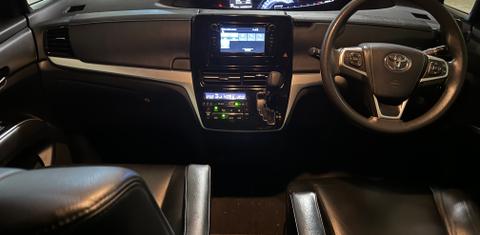 Toyota TARAGO 2018