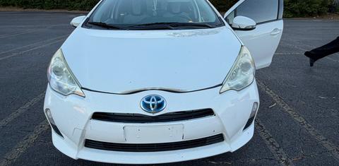 Toyota Prius c 2014