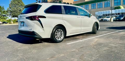 Toyota Sienna 2024