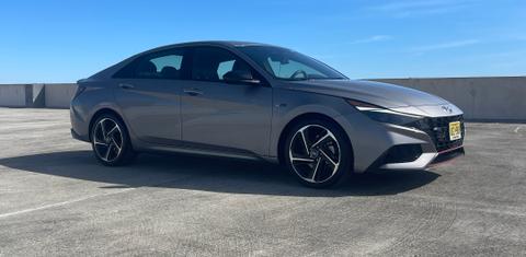 Hyundai Elantra 2022