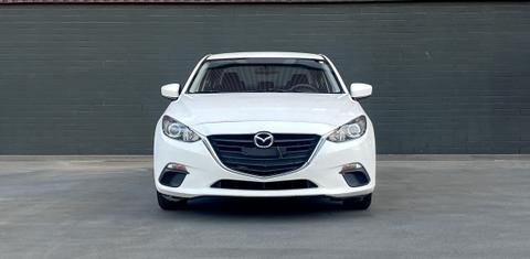 Mazda Mazda3 2015