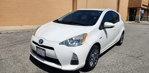 Toyota Prius c 2014