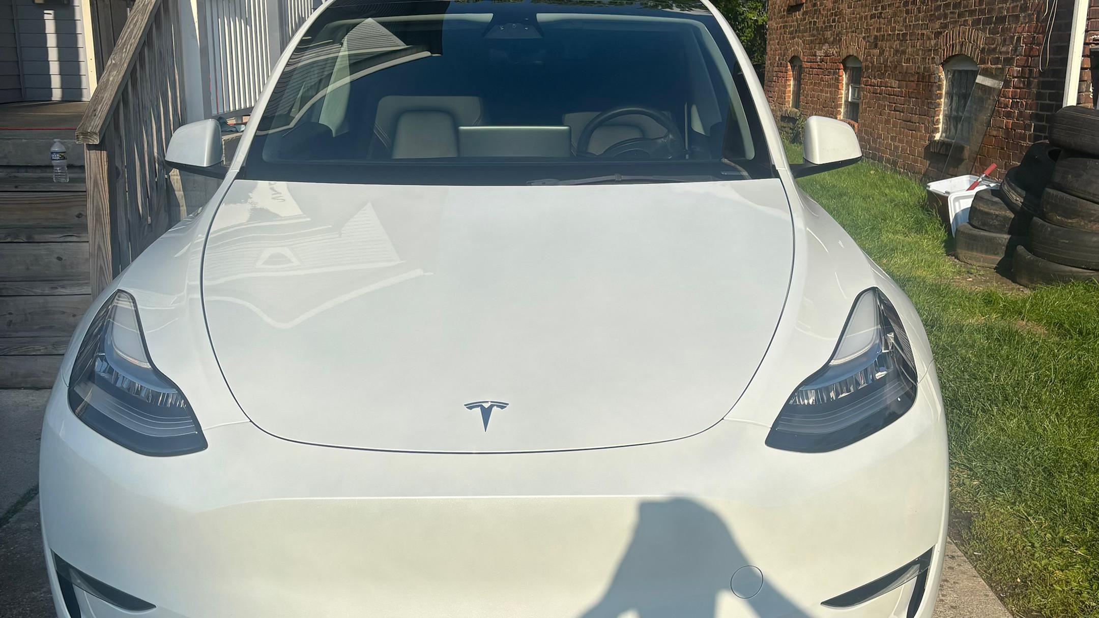 Tesla Model Y 2023 in Beachwood, OH