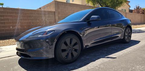 Tesla Model 3 2024
