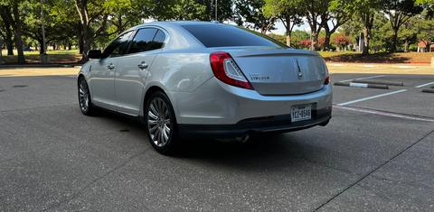 Lincoln MKS 2014
