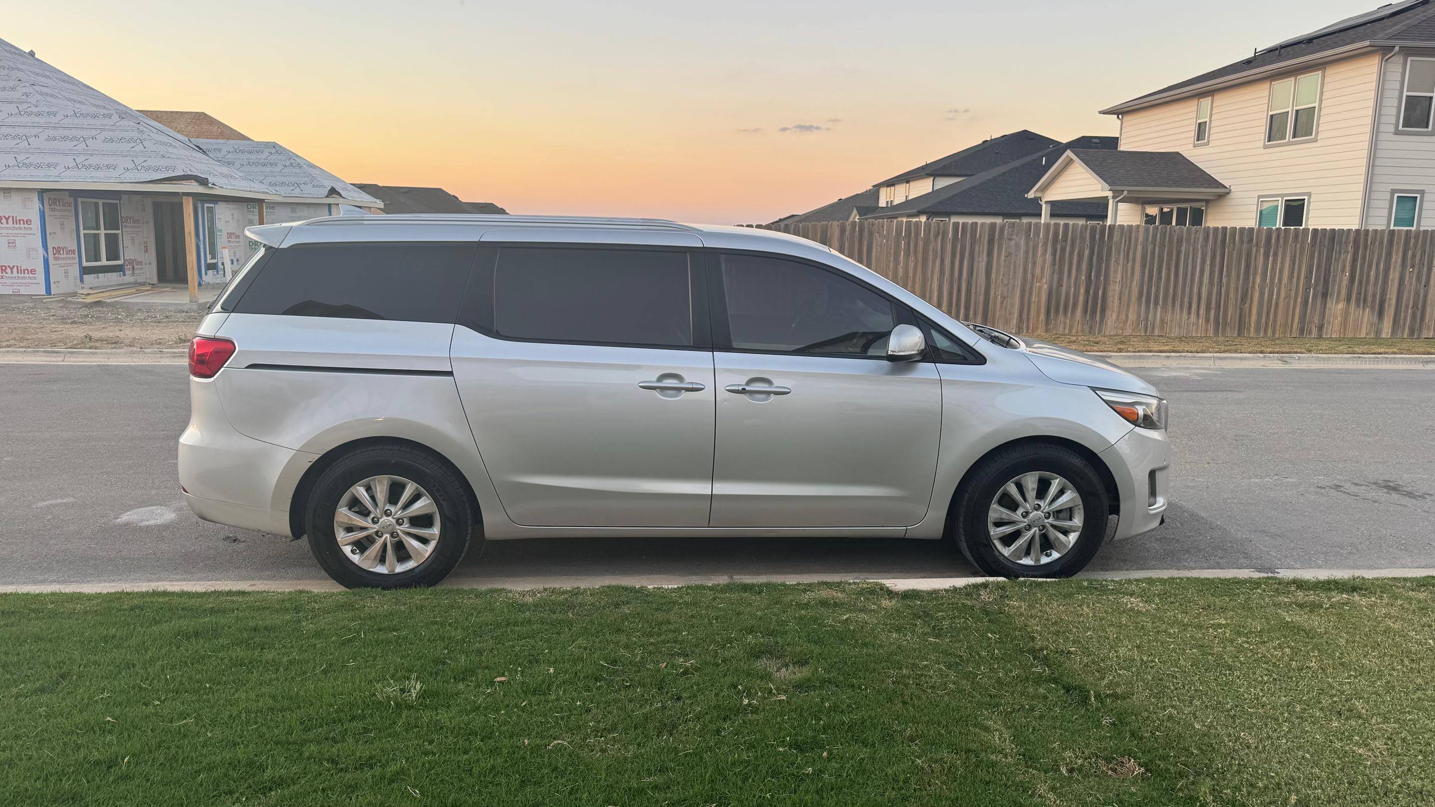 Kia Sedona 2018 in 