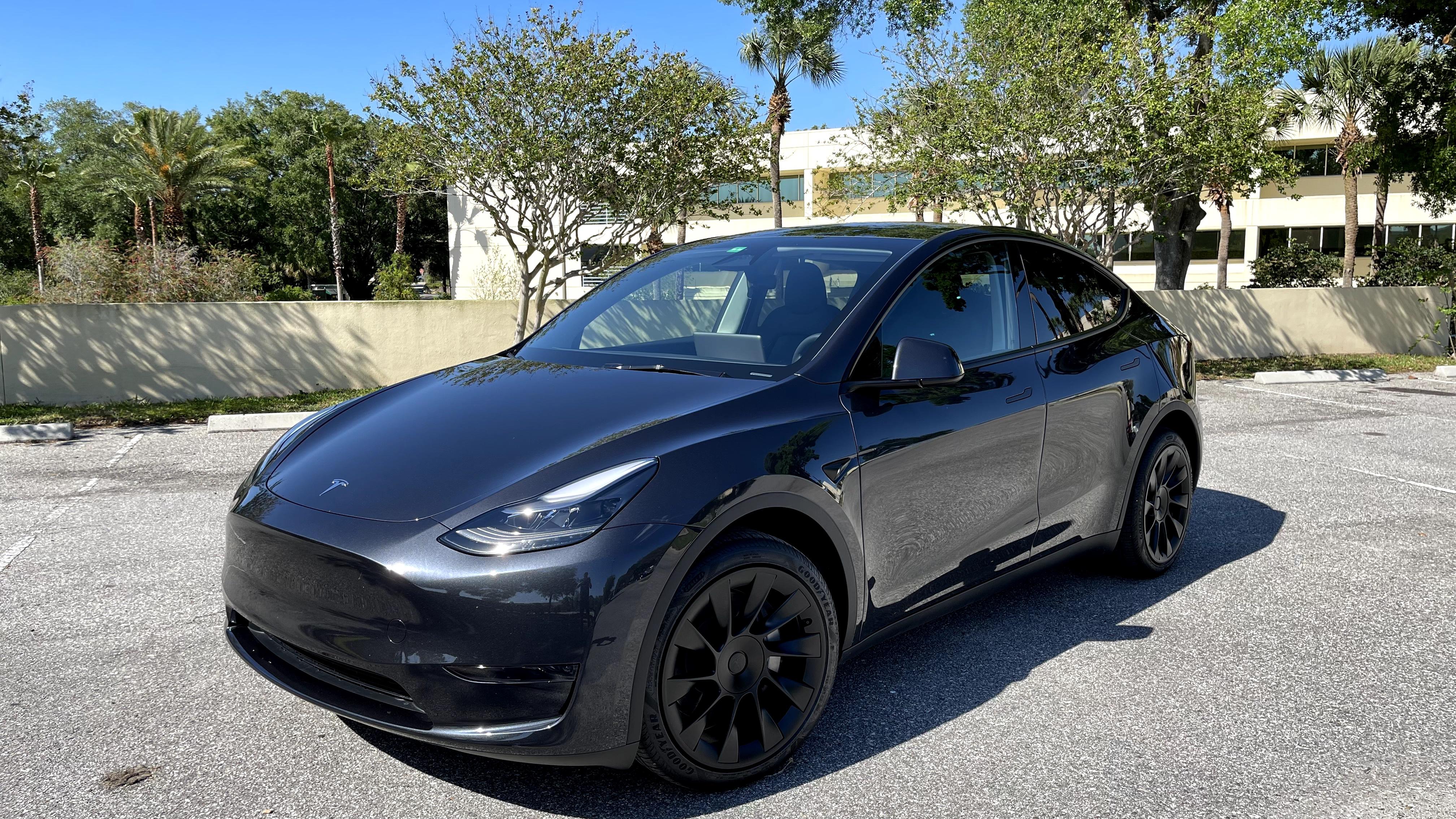 Tesla Model Y 2024 in Altamonte Springs, FL