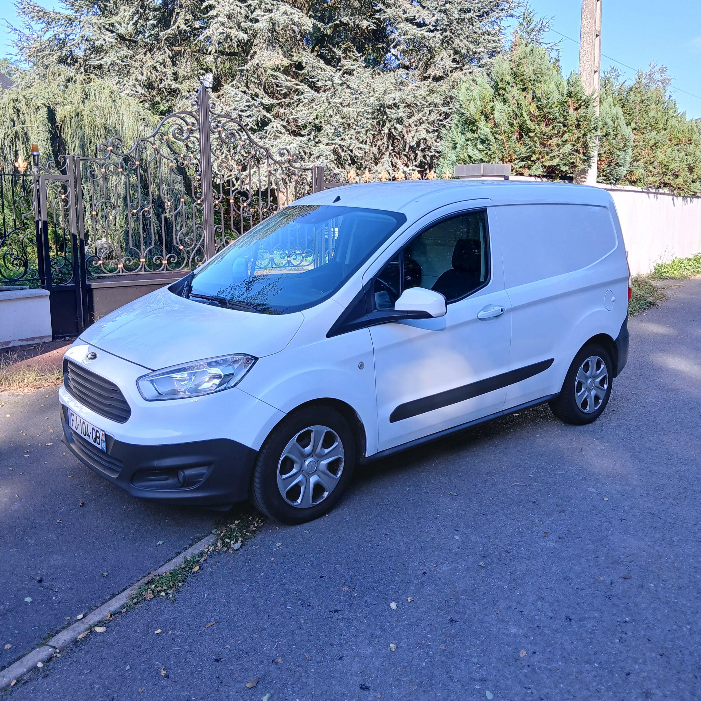 Ford TRANSIT 2019 à Gagny