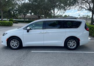 Chrysler Voyager car