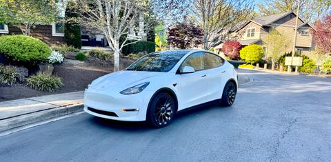 Tesla Model Y 2022