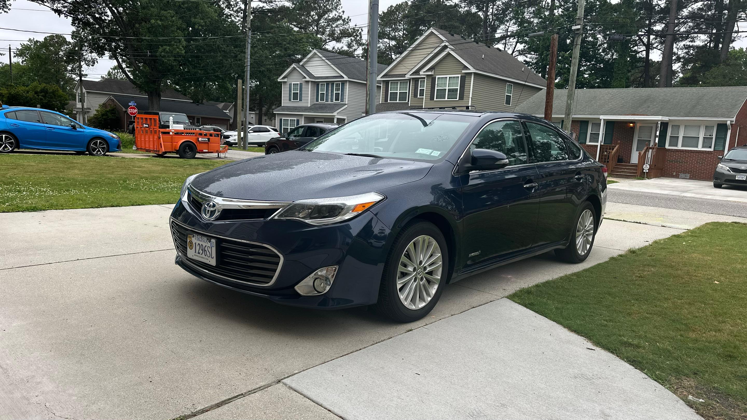 Toyota Avalon Hybrid 2014 in Chesapeake, VA