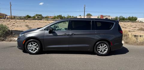 Chrysler Pacifica 2023