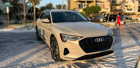 Audi e-tron 2022