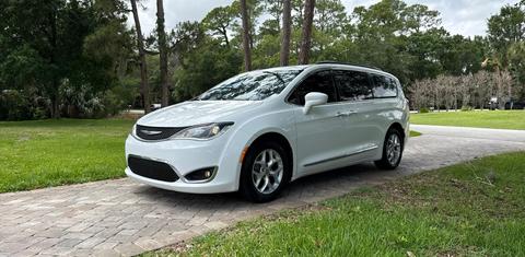 Chrysler Pacifica 2017