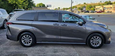 Toyota Sienna 2022