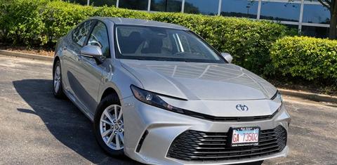 Toyota Camry Hybrid 2025