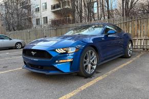 Ford Mustang 2018 in Calgary