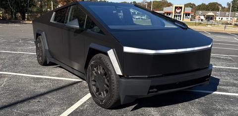 Tesla Cybertruck 2025