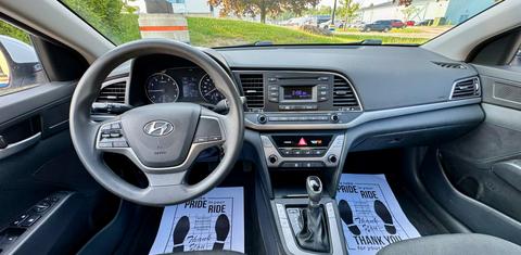 Hyundai Elantra 2017