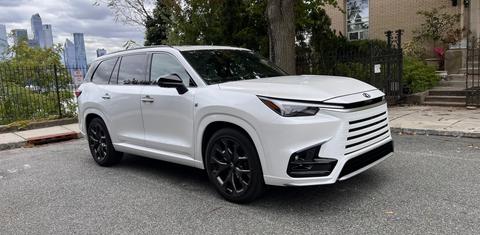Lexus TX 2025