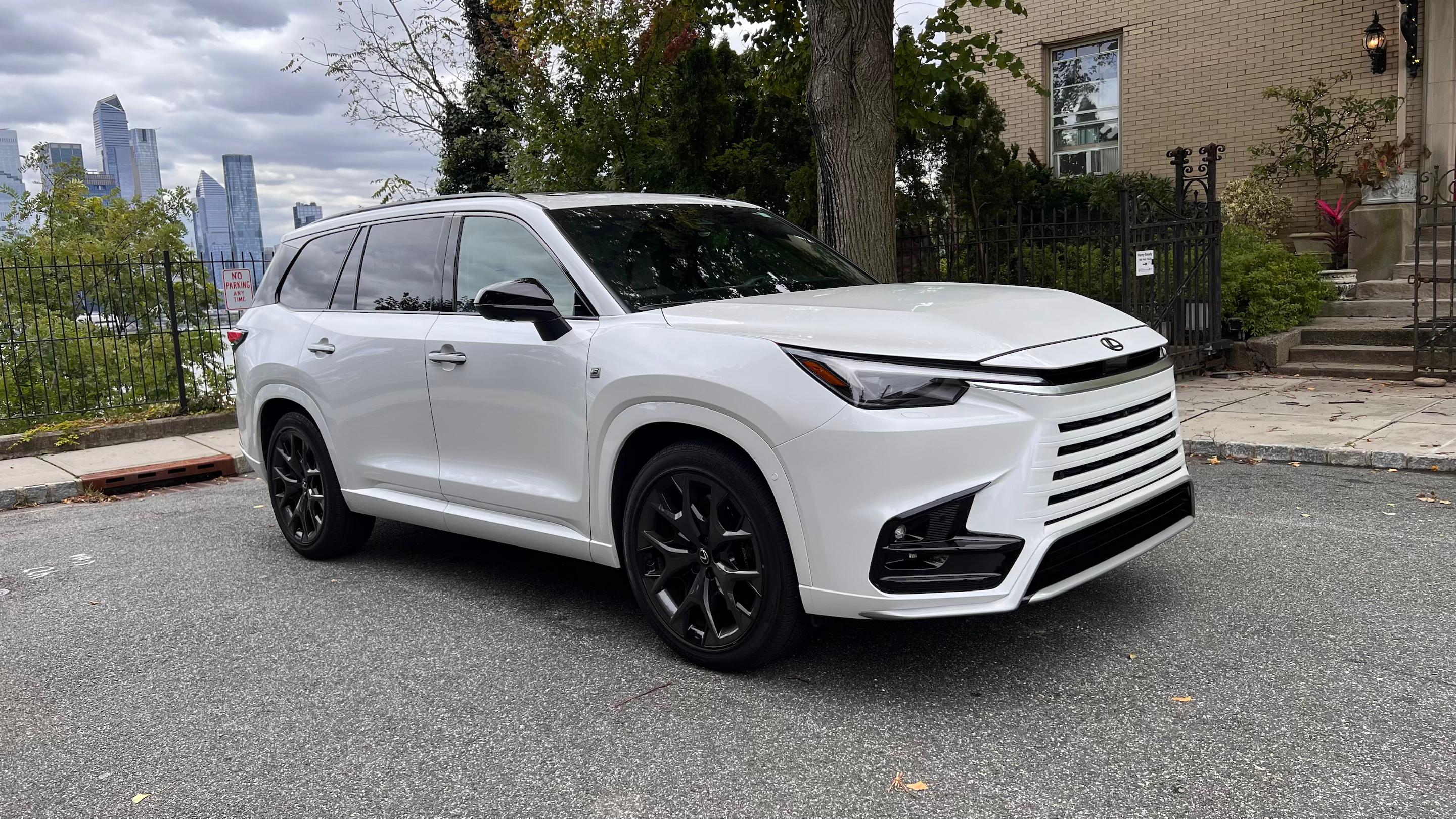 Lexus TX 2025 in Union City, NJ