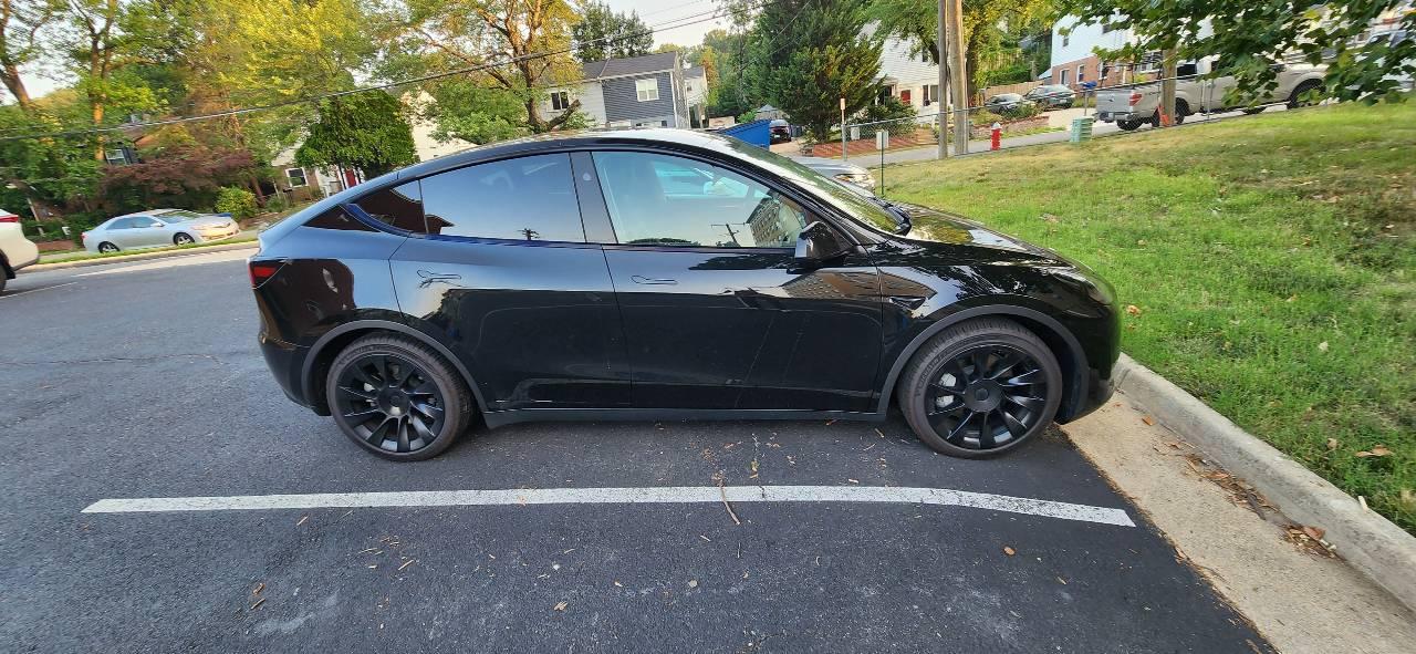 Tesla Model Y 2023 in Alexandria, VA