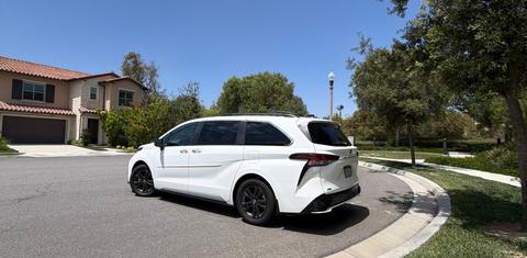 Toyota Sienna 2024