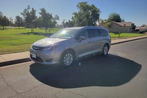 Chrysler Pacifica car