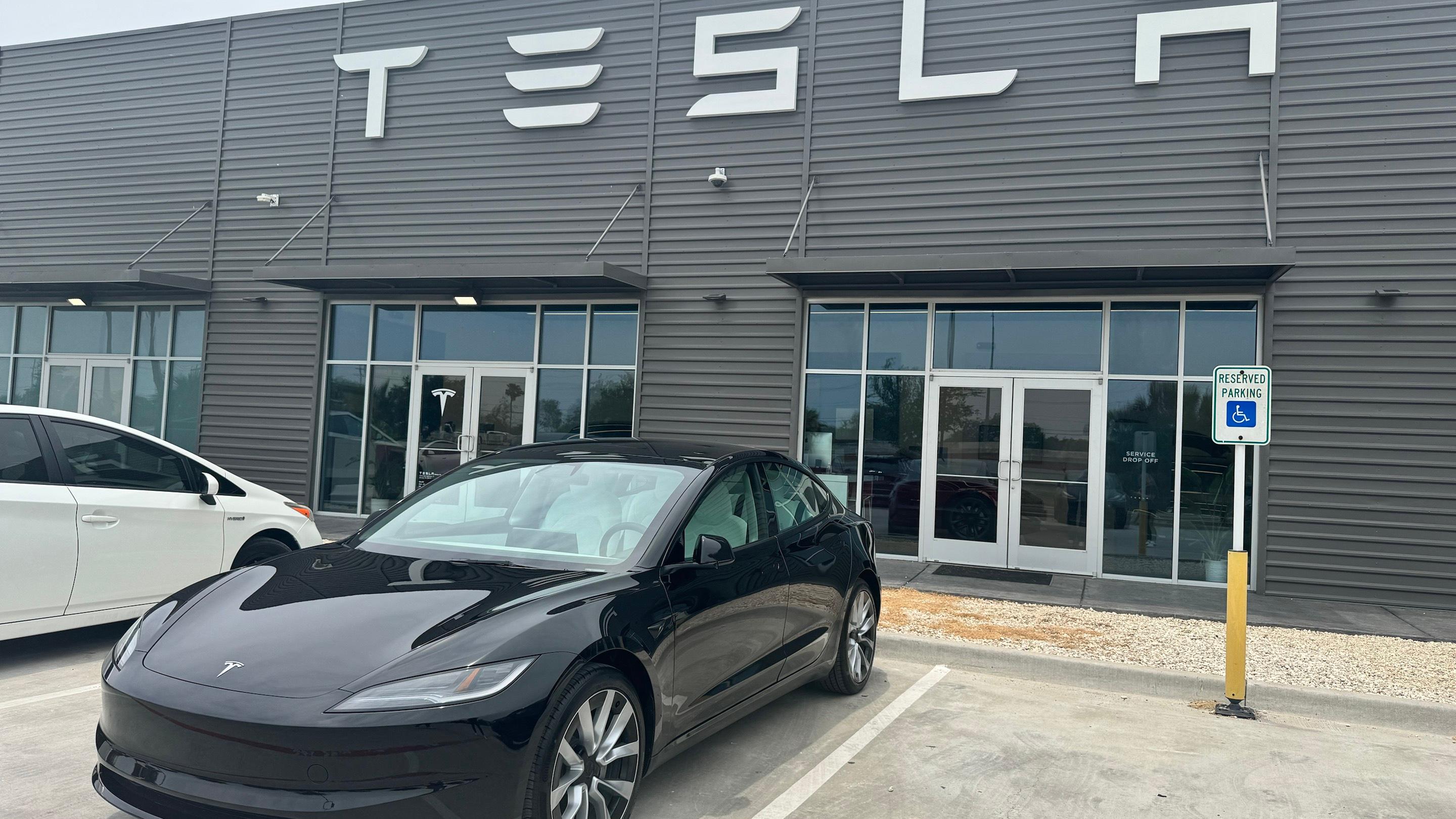 Tesla Model 3 2024 in Corpus Christi, TX