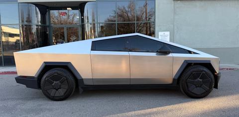 Tesla Cybertruck 2025