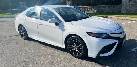 Toyota Camry 2021