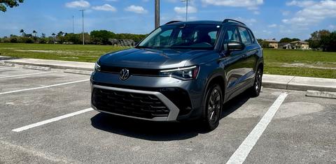 Volkswagen Taos 2025