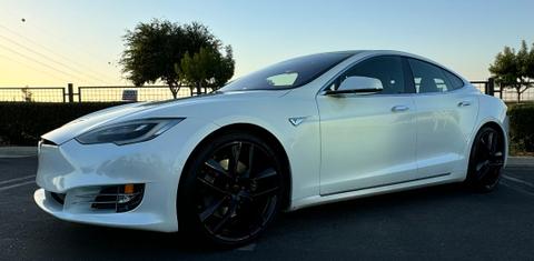 Tesla Model S 2016