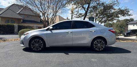 Toyota Corolla 2015