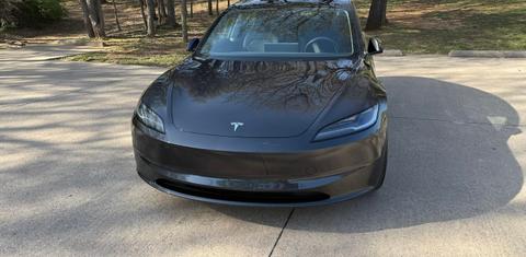 Tesla Model 3 2024